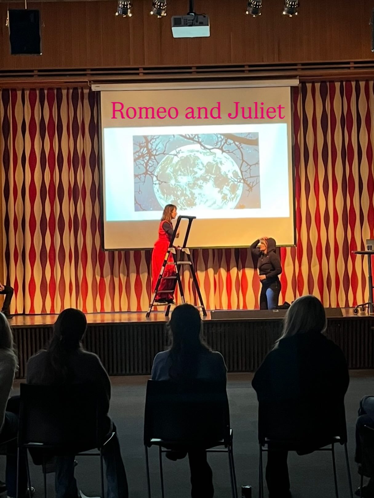 6 x workshops, 2 x days, warm welcome, engaged teachers, inspiring students, thank you Rålambshovsskolan!
#shakespeare ♥️